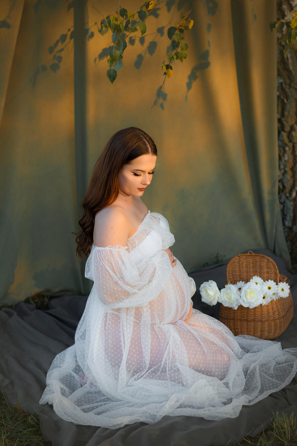 Nėščiosios fotosesija gamtoje, portretas