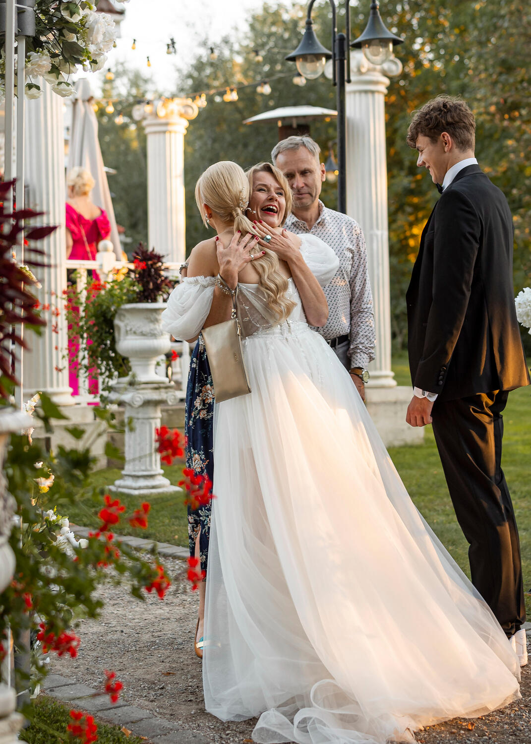 Vestuvių sveikinimų fotografavimas